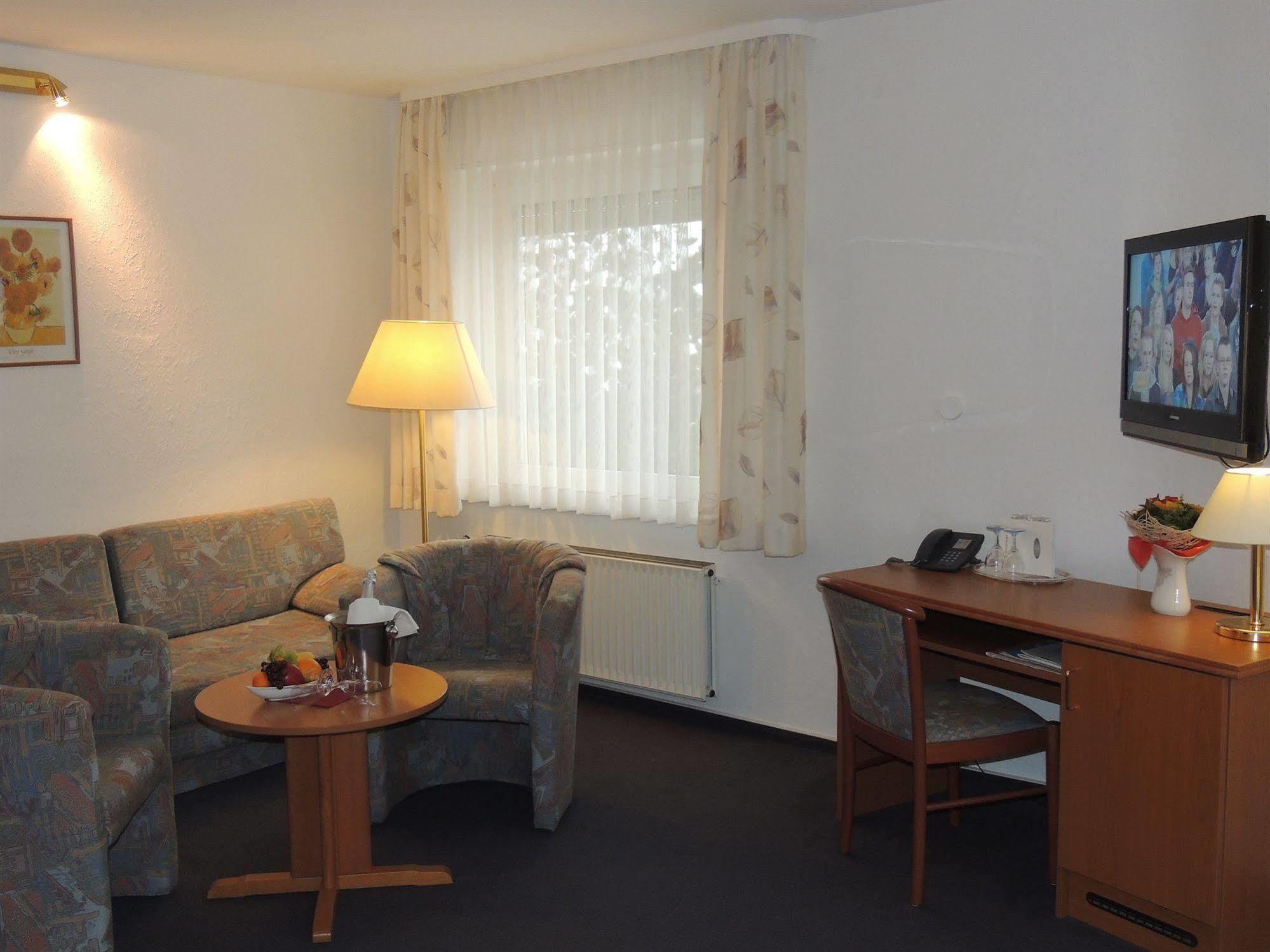 Hotel-Restaurant Zum Roeddenberg Osterode am Harz المظهر الخارجي الصورة
